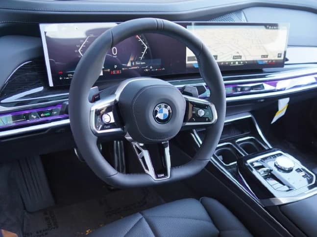 BMW 7 Series 740i Sedan 2026 — side view