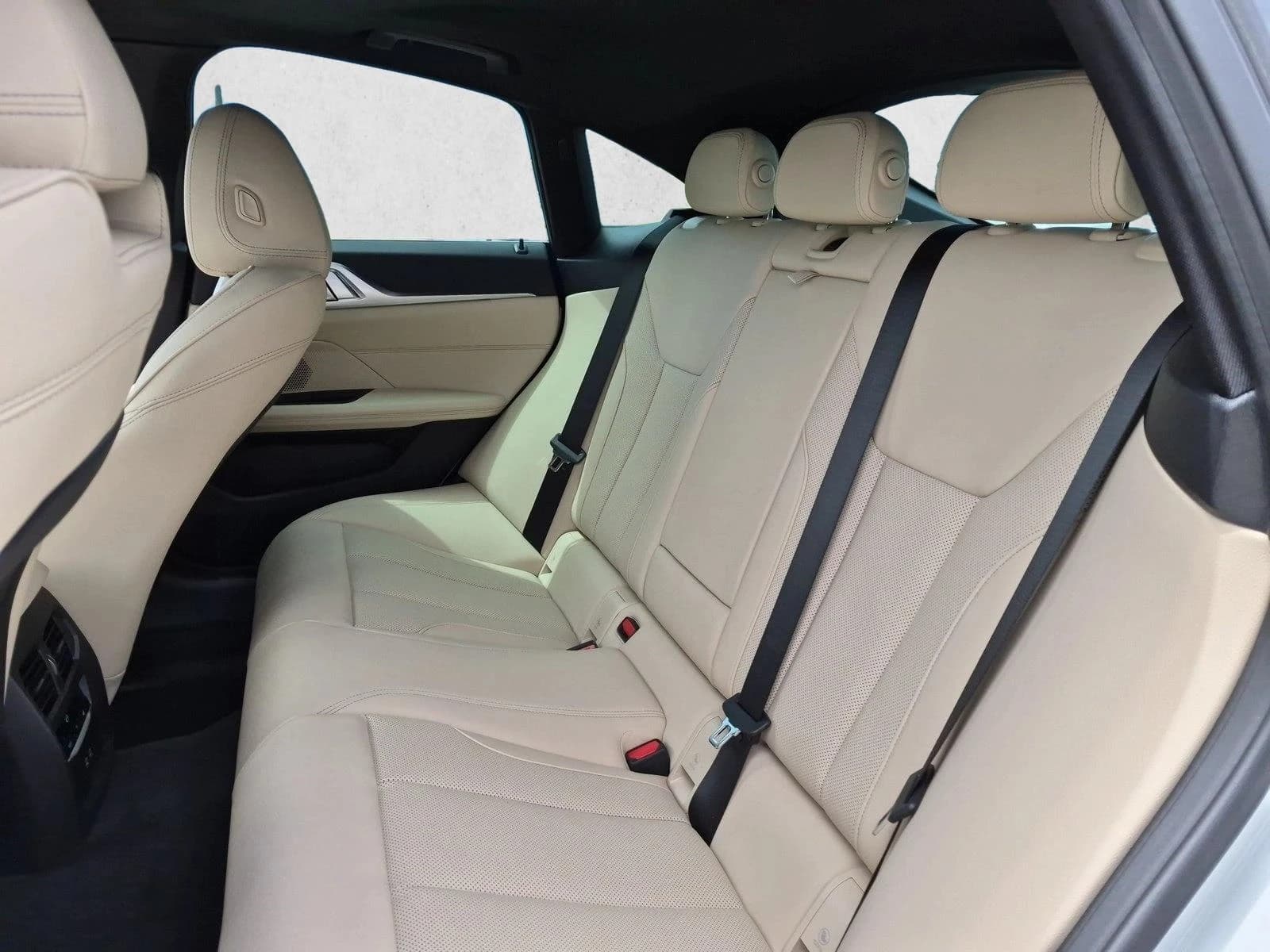 BMW 4 Series 430i Gran Coupe 2026 — side view