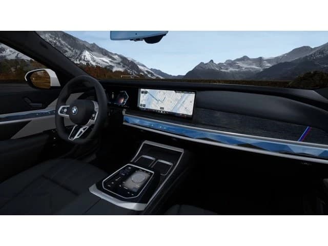 BMW 7 Series 740i xDrive Sedan 2026 — side view