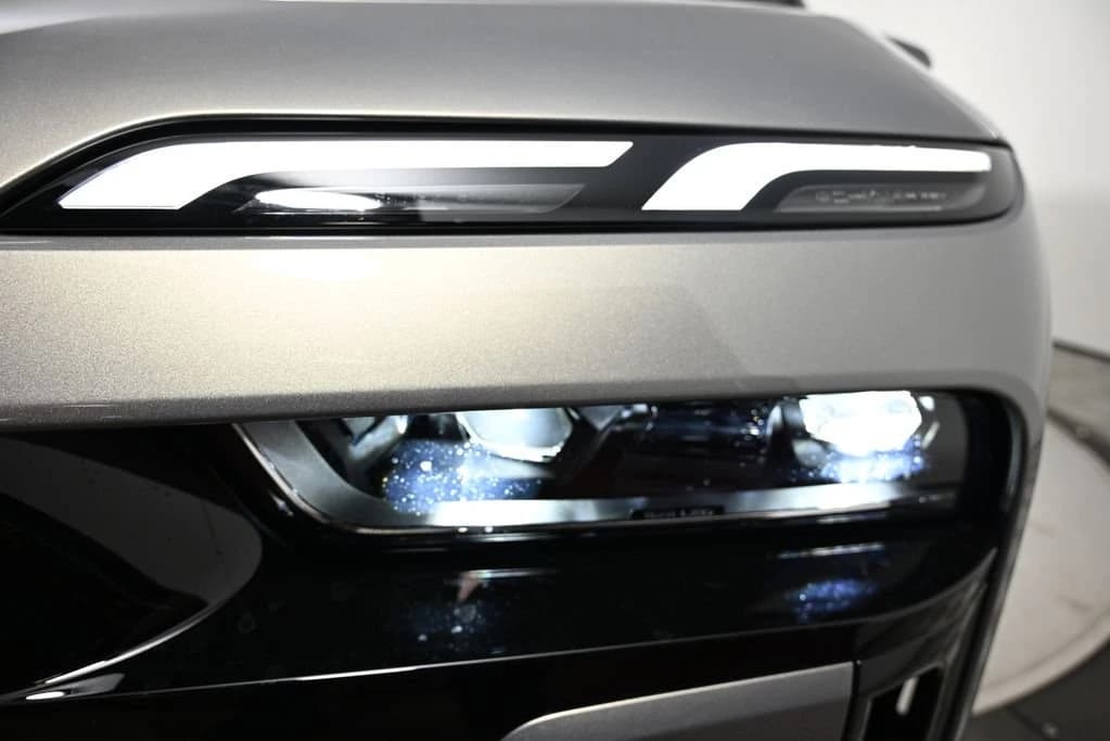 BMW 7 Series 740i xDrive Sedan 2026 — side view