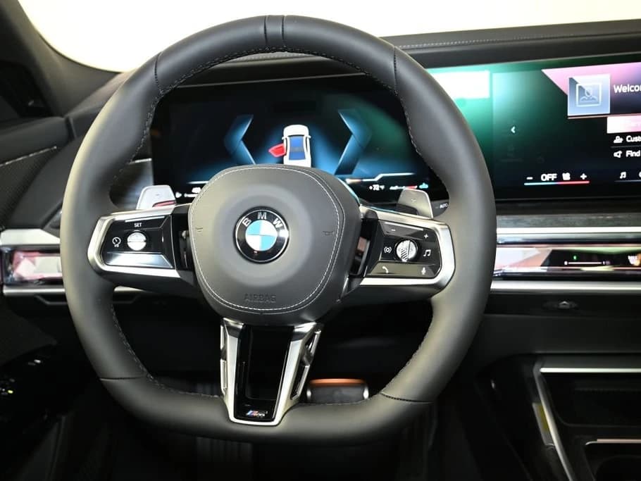 BMW 7 Series 740i xDrive Sedan 2026 — side view