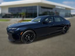 BMW 7 Series 740i xDrive Sedan 2026 — side view