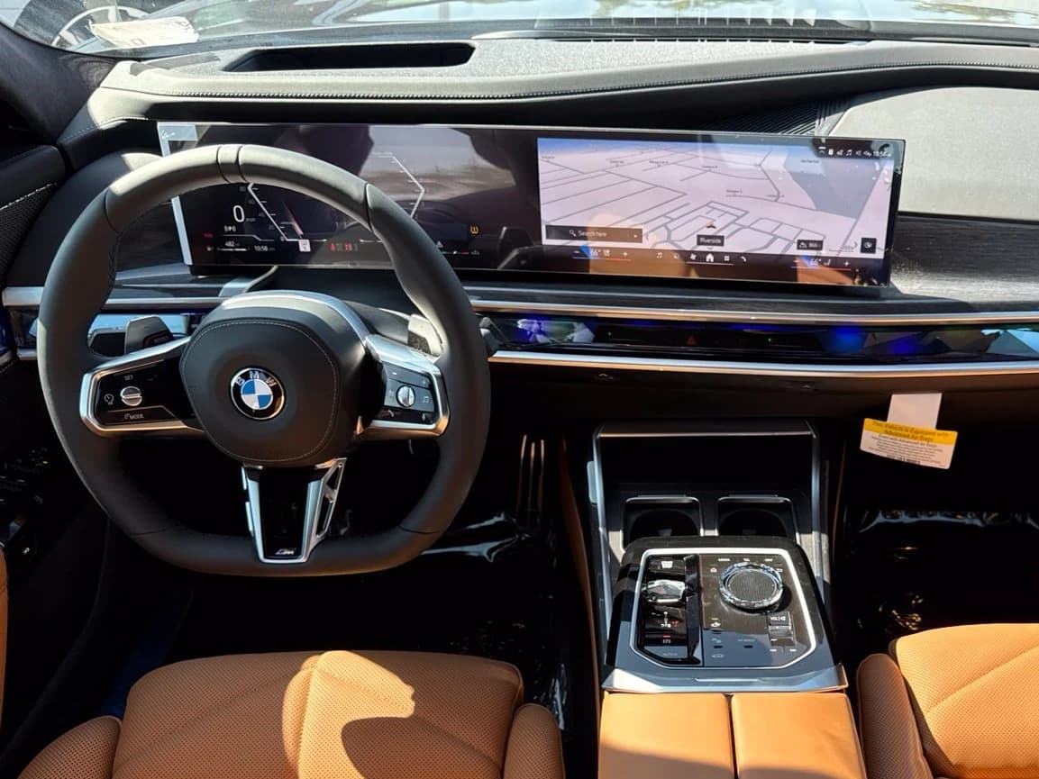 BMW 7 Series 740i xDrive Sedan 2026 — side view