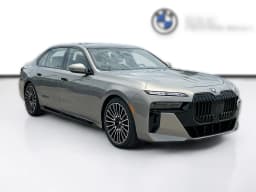 BMW 7 Series 760i xDrive Sedan 2026 — side view
