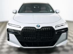 BMW 7 Series 760i xDrive Sedan 2026 — side view
