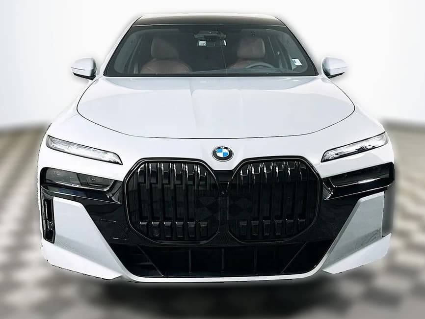 BMW 7 Series 760i xDrive Sedan 2026 — side view