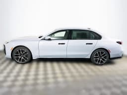 BMW 7 Series 760i xDrive Sedan 2026 — side view