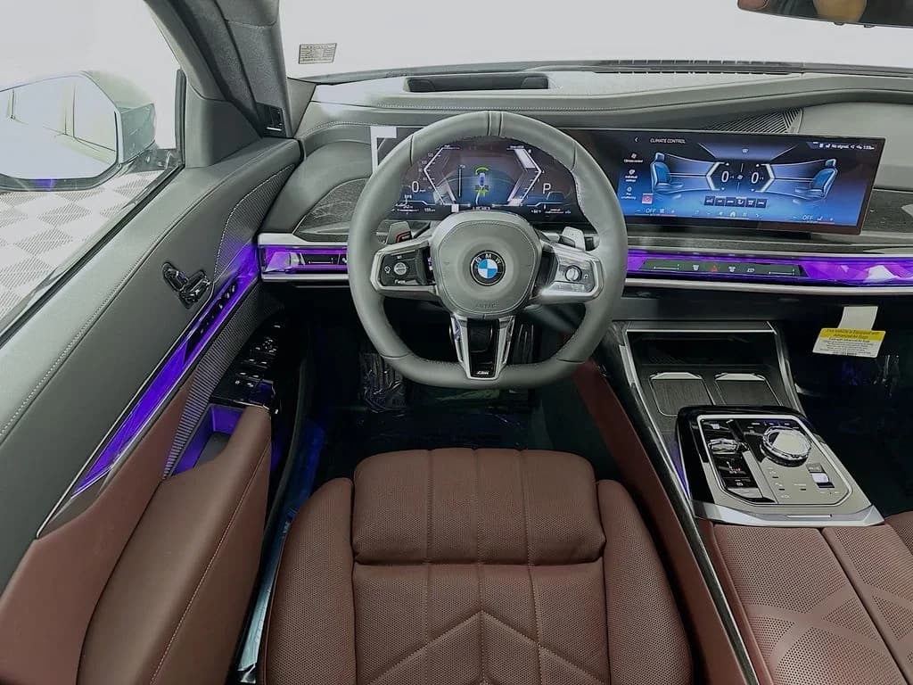 BMW 7 Series 760i xDrive Sedan 2026 — side view