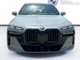 BMW 7 Series 760i xDrive Sedan 2026 — side view