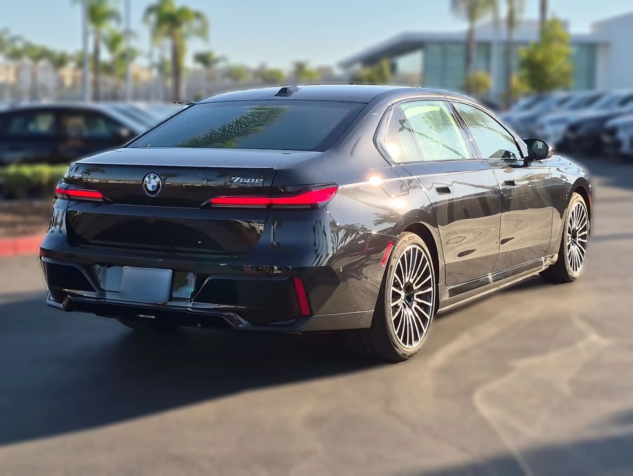 BMW 7 Series 750e xDrive Plug-In Hybrid 2026 — side view