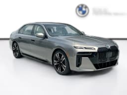 BMW 7 Series 750e xDrive Plug-In Hybrid 2026 — side view