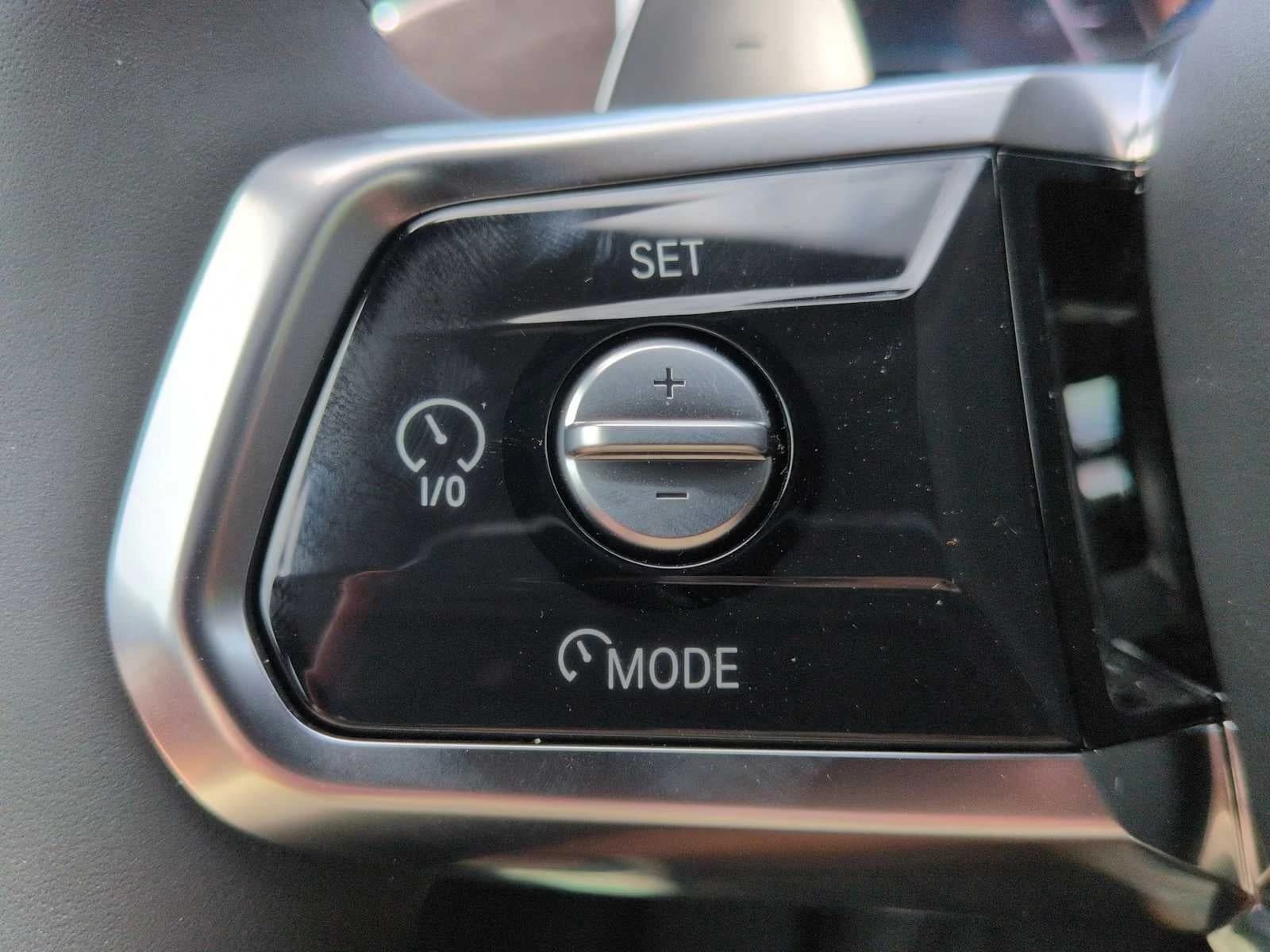 BMW 7 Series 750e xDrive Plug-In Hybrid 2026 — side view
