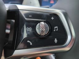 BMW 7 Series 750e xDrive Plug-In Hybrid 2026 — side view