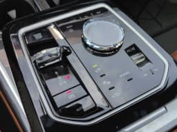 BMW 7 Series 750e xDrive Plug-In Hybrid 2026 — side view