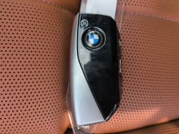 BMW 7 Series 750e xDrive Plug-In Hybrid 2026 — side view
