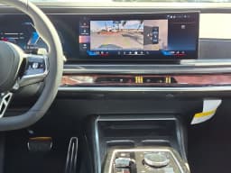 BMW 7 Series 750e xDrive Plug-In Hybrid 2026 — side view