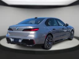 BMW 7 Series 750e xDrive Plug-In Hybrid 2026 — side view