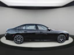 BMW 7 Series 750e xDrive Plug-In Hybrid 2026 — side view