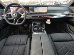 BMW 7 Series 750e xDrive Plug-In Hybrid 2026 — side view