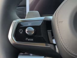 BMW 7 Series 750e xDrive Plug-In Hybrid 2026 — side view