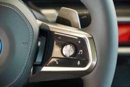 BMW 7 Series 750e xDrive Plug-In Hybrid 2026 — side view