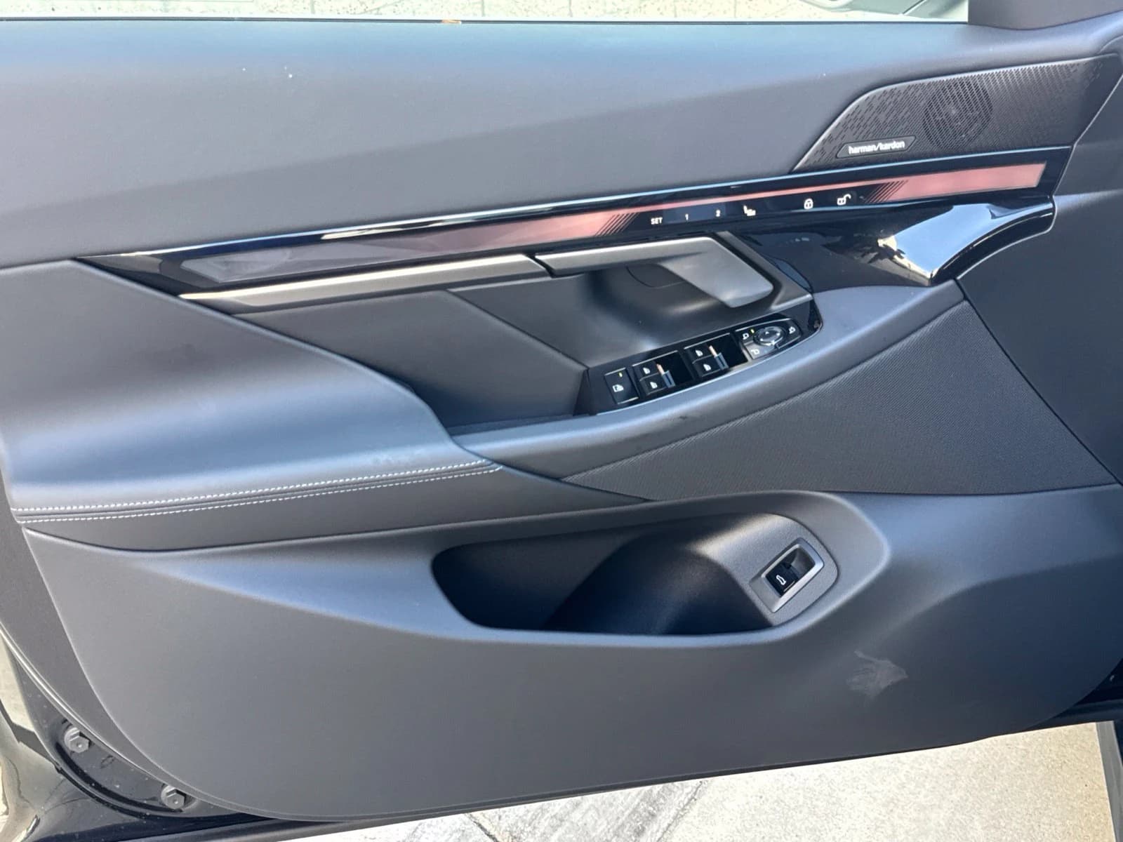 BMW 5 Series 530i Sedan 2027 — side view