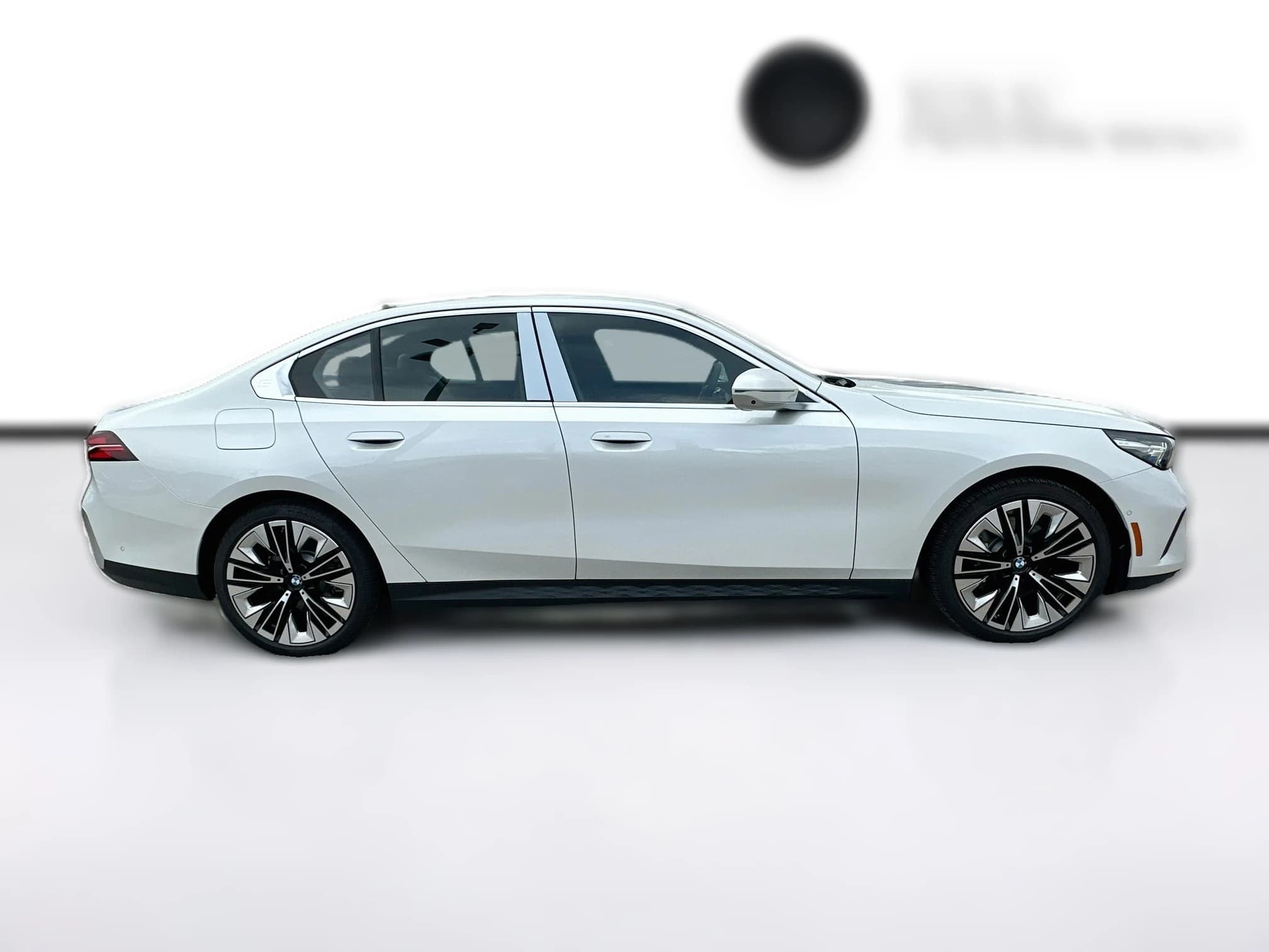 BMW 5 Series 530i Sedan 2027 — side view