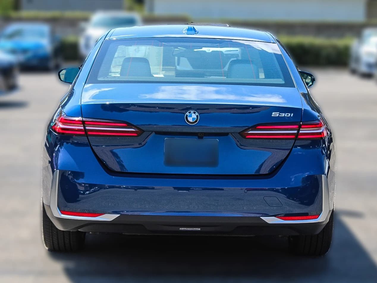 BMW 5 Series 530i Sedan 2026 — side view