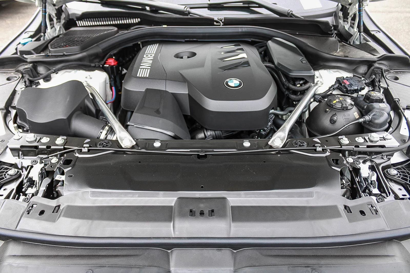 BMW 5 Series 530i Sedan 2027 — side view