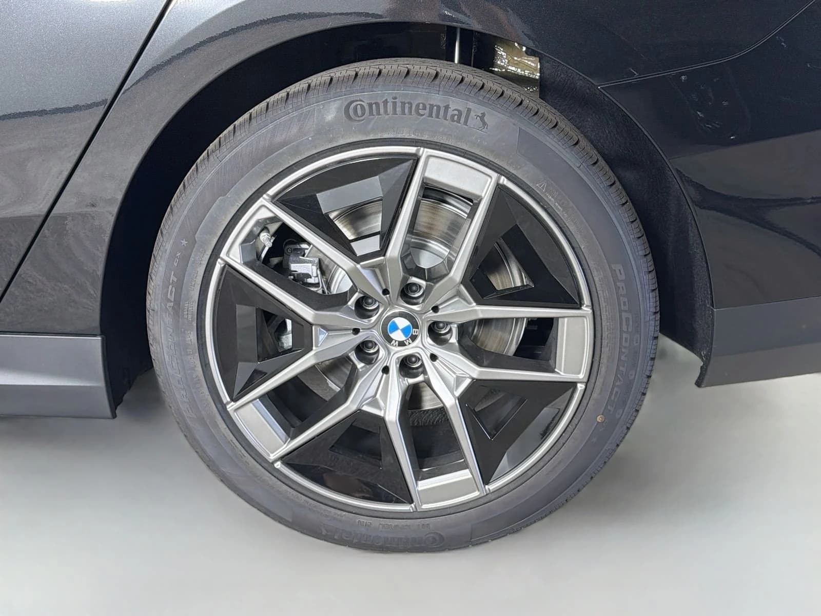 BMW 5 Series 530i Sedan 2027 — side view