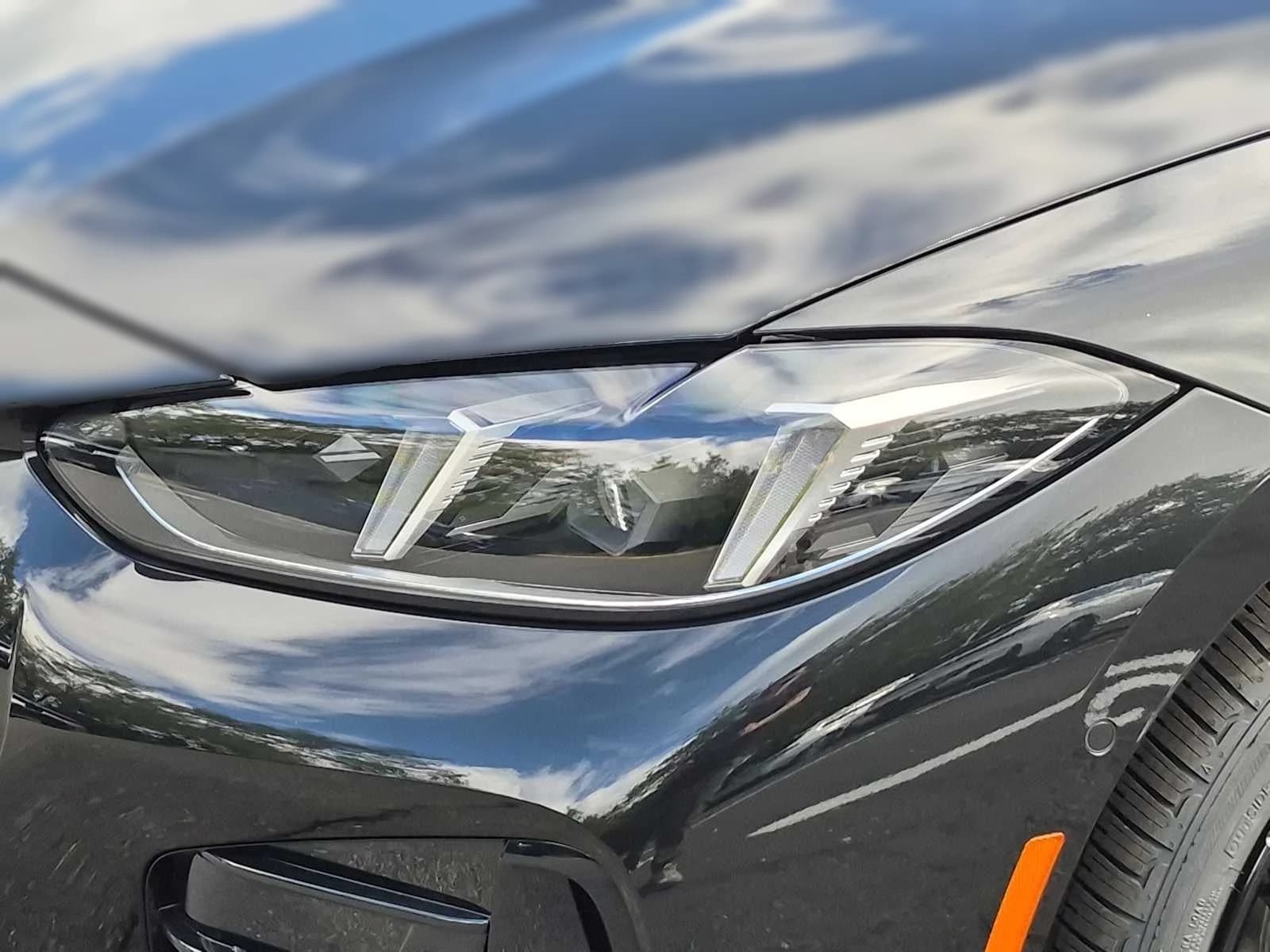 BMW 4 Series 430i xDrive Convertible 2027 — side view