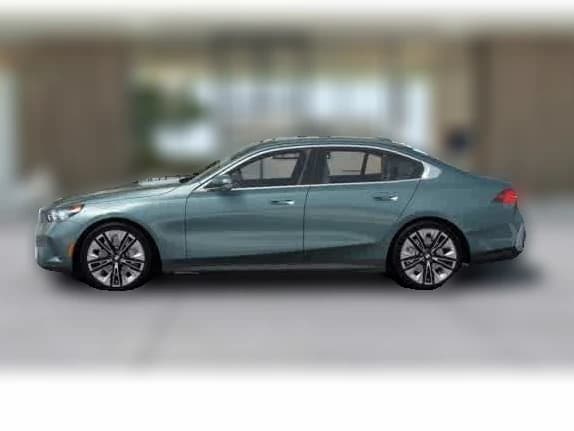 BMW 5 Series 530i xDrive Sedan 2026 — side view