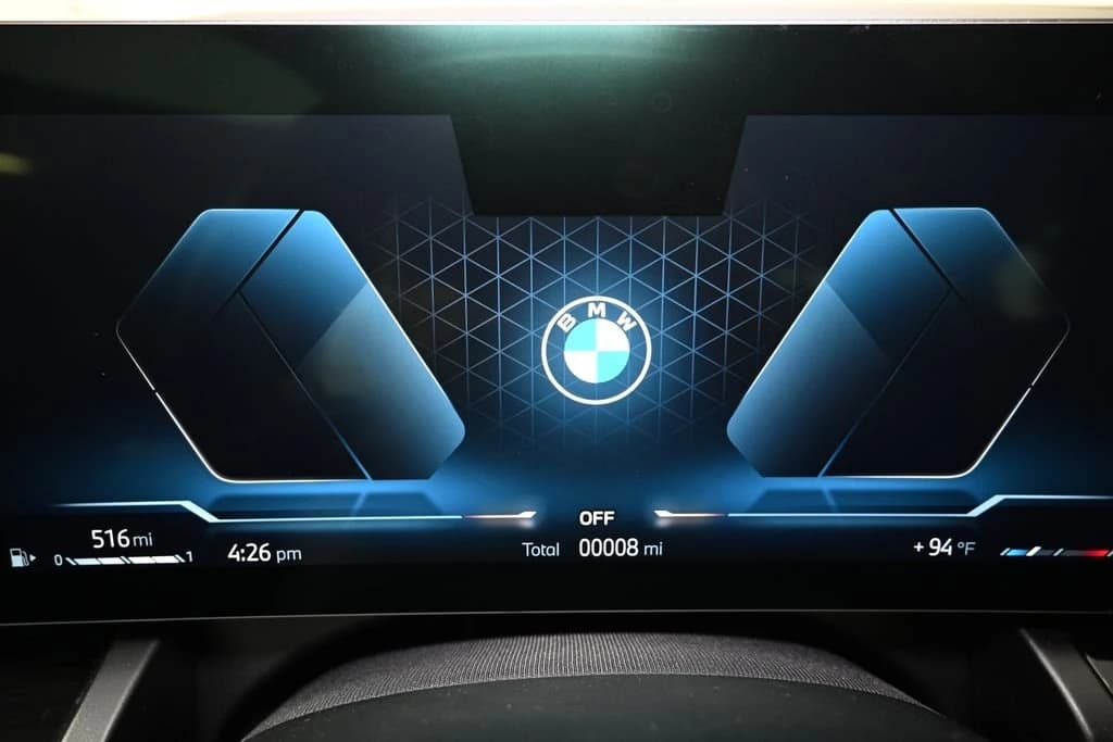 BMW 5 Series 530i xDrive Sedan 2026 — side view