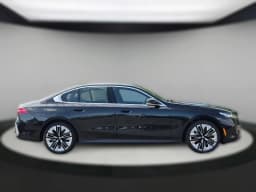 BMW 5 Series 530i xDrive Sedan 2027 — side view