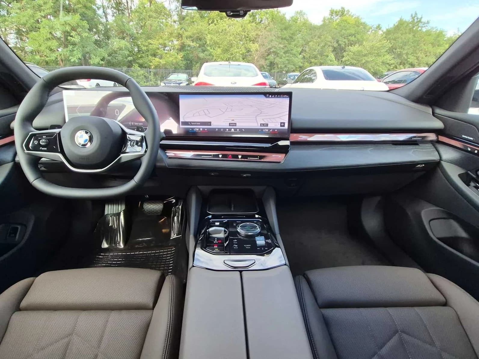 BMW 5 Series 530i xDrive Sedan 2027 — side view