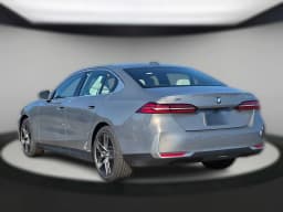 BMW 5 Series 530i xDrive Sedan 2027 — side view