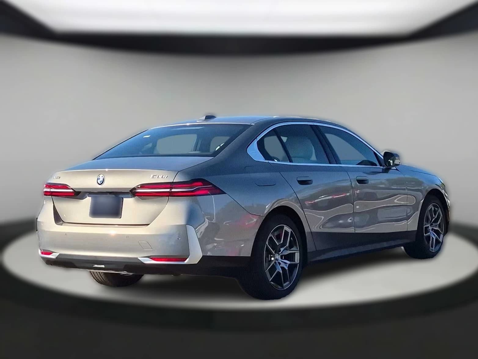 BMW 5 Series 530i xDrive Sedan 2027 — side view