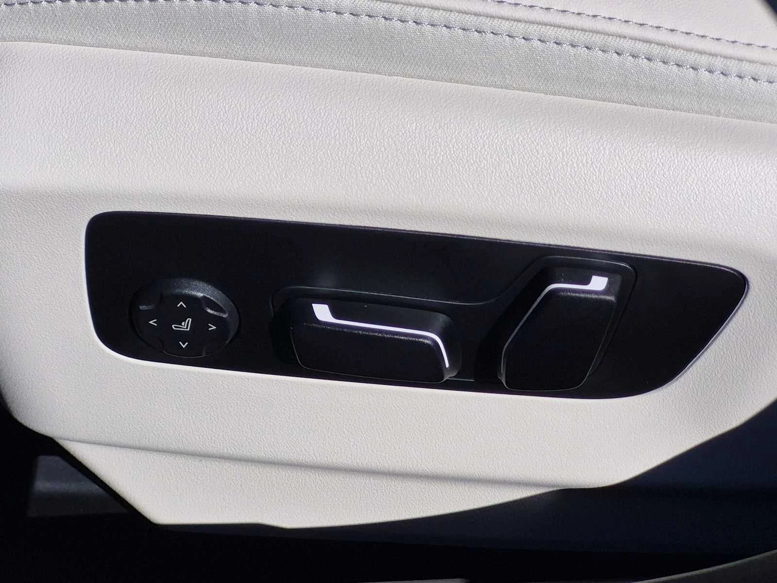 BMW 5 Series 530i xDrive Sedan 2027 — side view