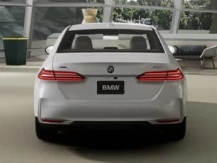 BMW 5 Series 530i xDrive Sedan 2027 — side view