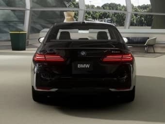 BMW 5 Series 530i xDrive Sedan 2027 — side view
