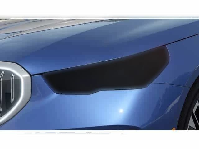 BMW 5 Series 530i xDrive Sedan 2026 — side view