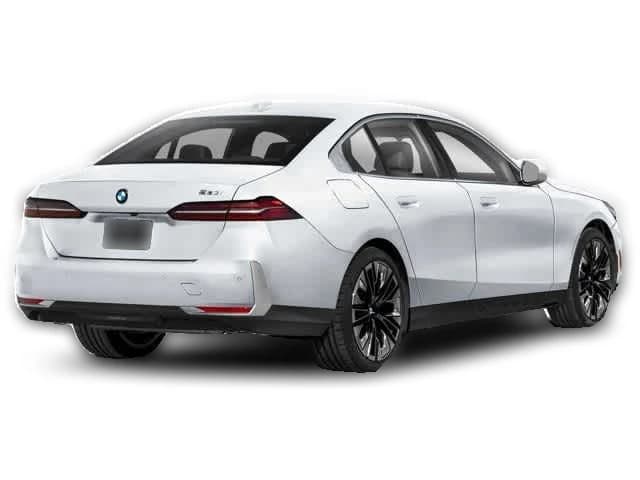 BMW 5 Series 530i xDrive Sedan 2026 — side view