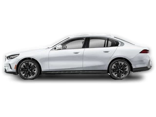 BMW 5 Series 530i xDrive Sedan 2026 — side view