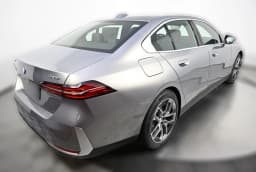 BMW 5 Series 530i xDrive Sedan 2026 — side view