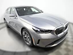 BMW 5 Series 530i xDrive Sedan 2026 — side view