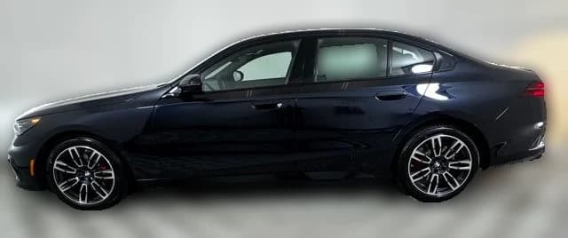 BMW 5 Series 530i xDrive Sedan 2027 — side view