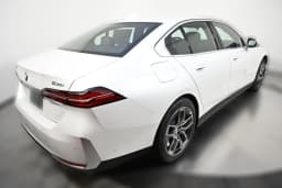 BMW 5 Series 530i xDrive Sedan 2026 — side view