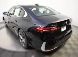 BMW 5 Series 530i xDrive Sedan 2027 — side view