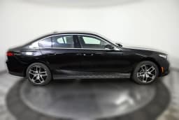 BMW 5 Series 530i xDrive Sedan 2027 — side view