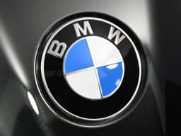 BMW 5 Series 530i xDrive Sedan 2027 — side view